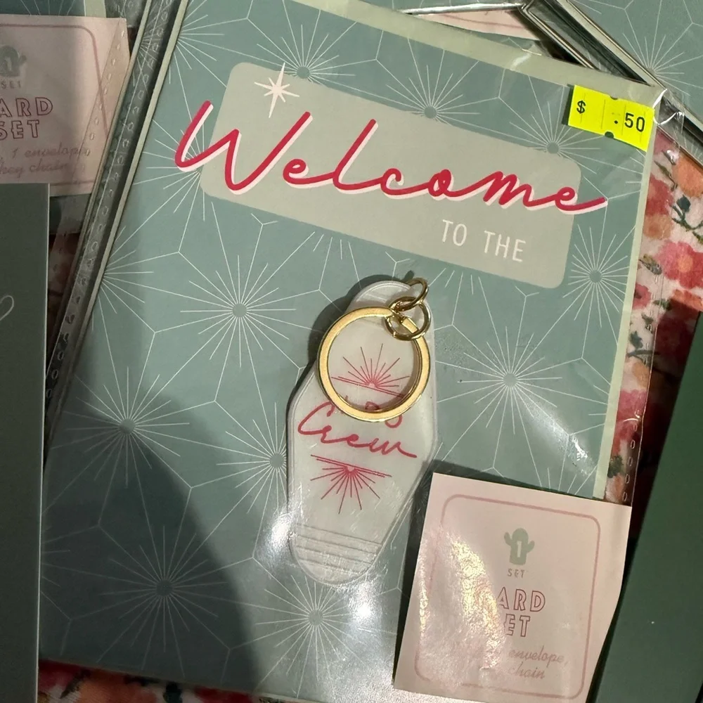 Welcome to the Team Keychain & Card Set - Sage Green